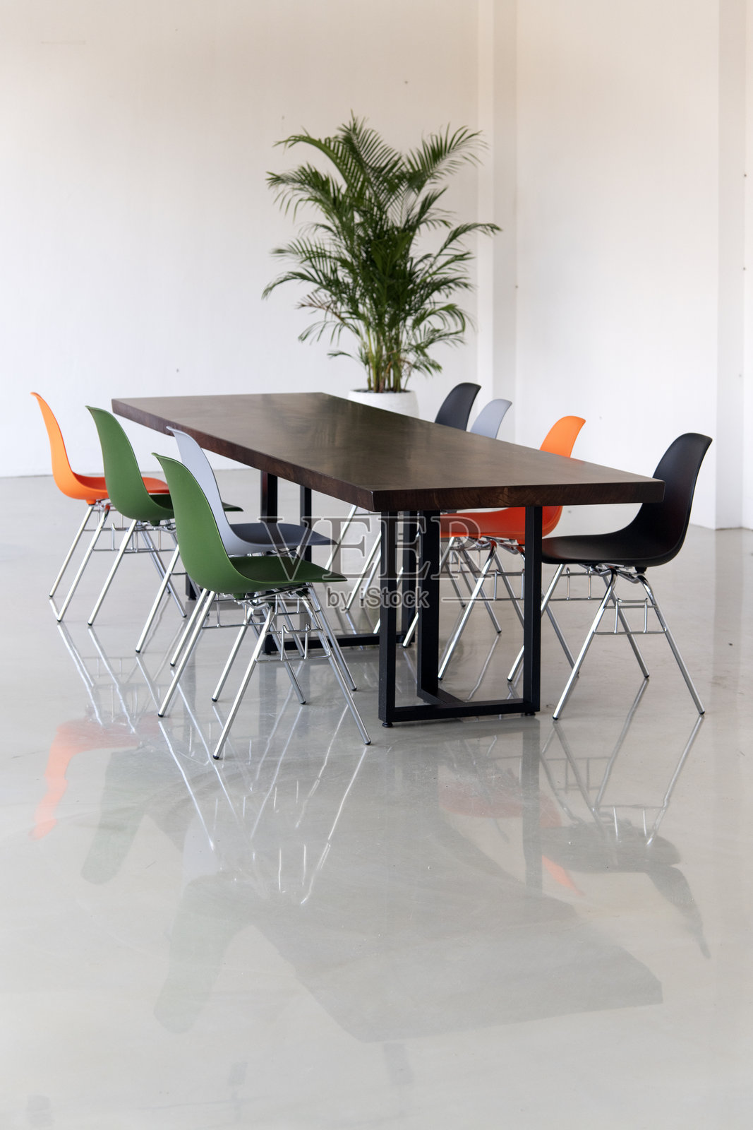 会议桌和椅子照片摄影图片