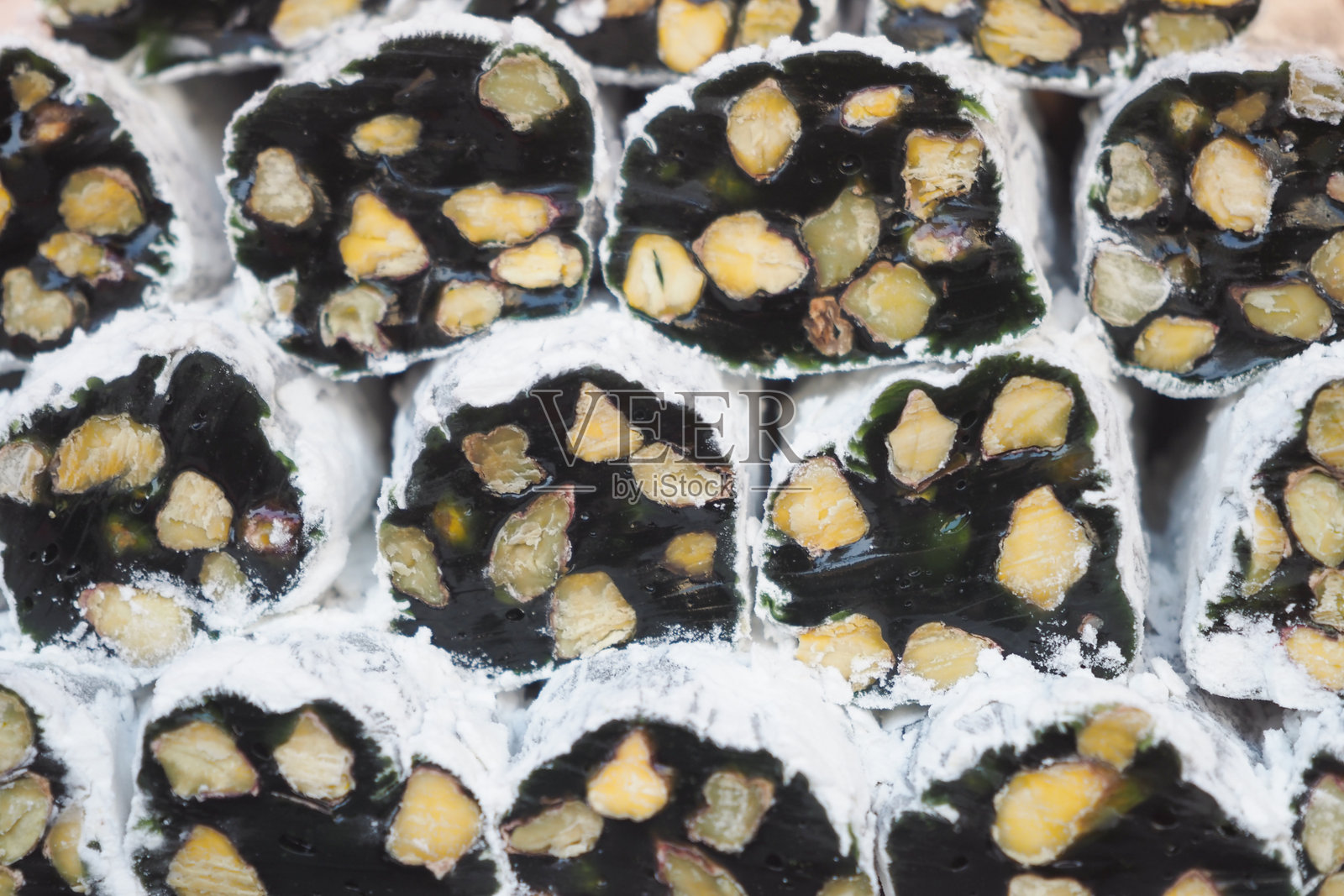 海藻卷特写，内含坚果成分照片摄影图片