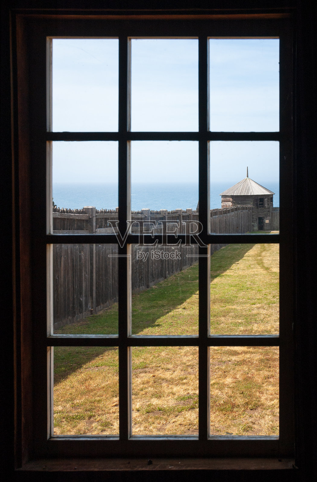 框架窗户，福特罗斯州立历史公园照片摄影图片