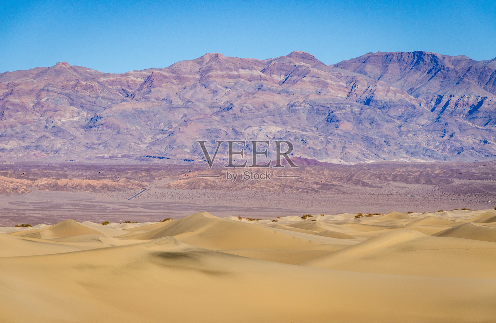 梅斯基特平原沙丘，死亡谷国家公园照片摄影图片