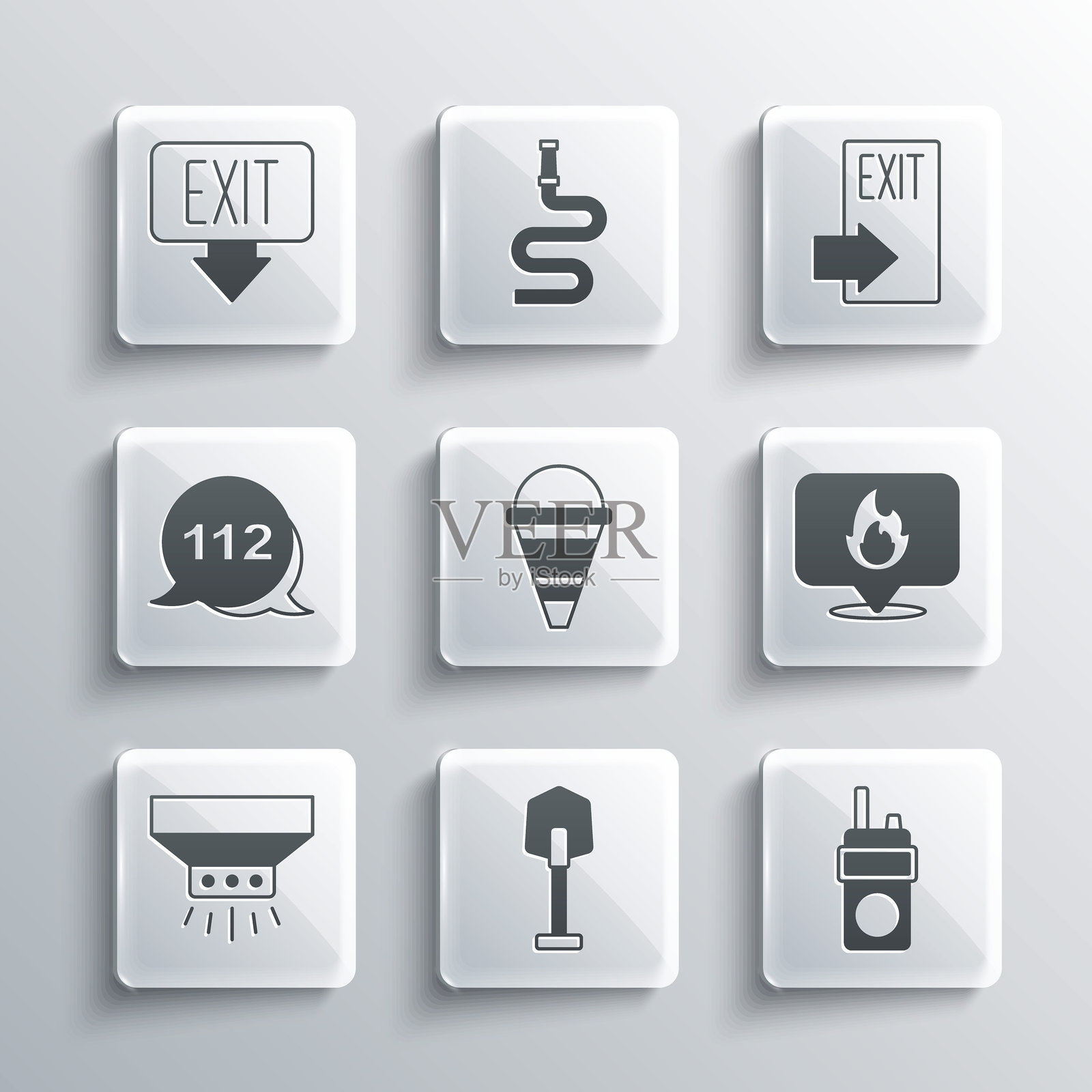 消防铲、对讲机、带火焰的地点、锥形桶、喷淋系统、紧急呼叫、出口和图标。矢量图。插画图片素材