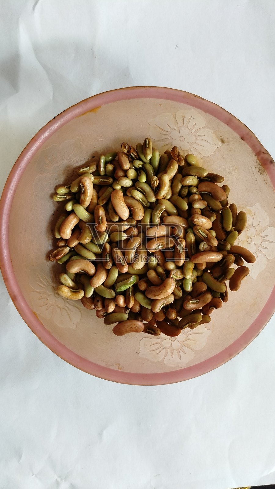 碗里的花生照片摄影图片