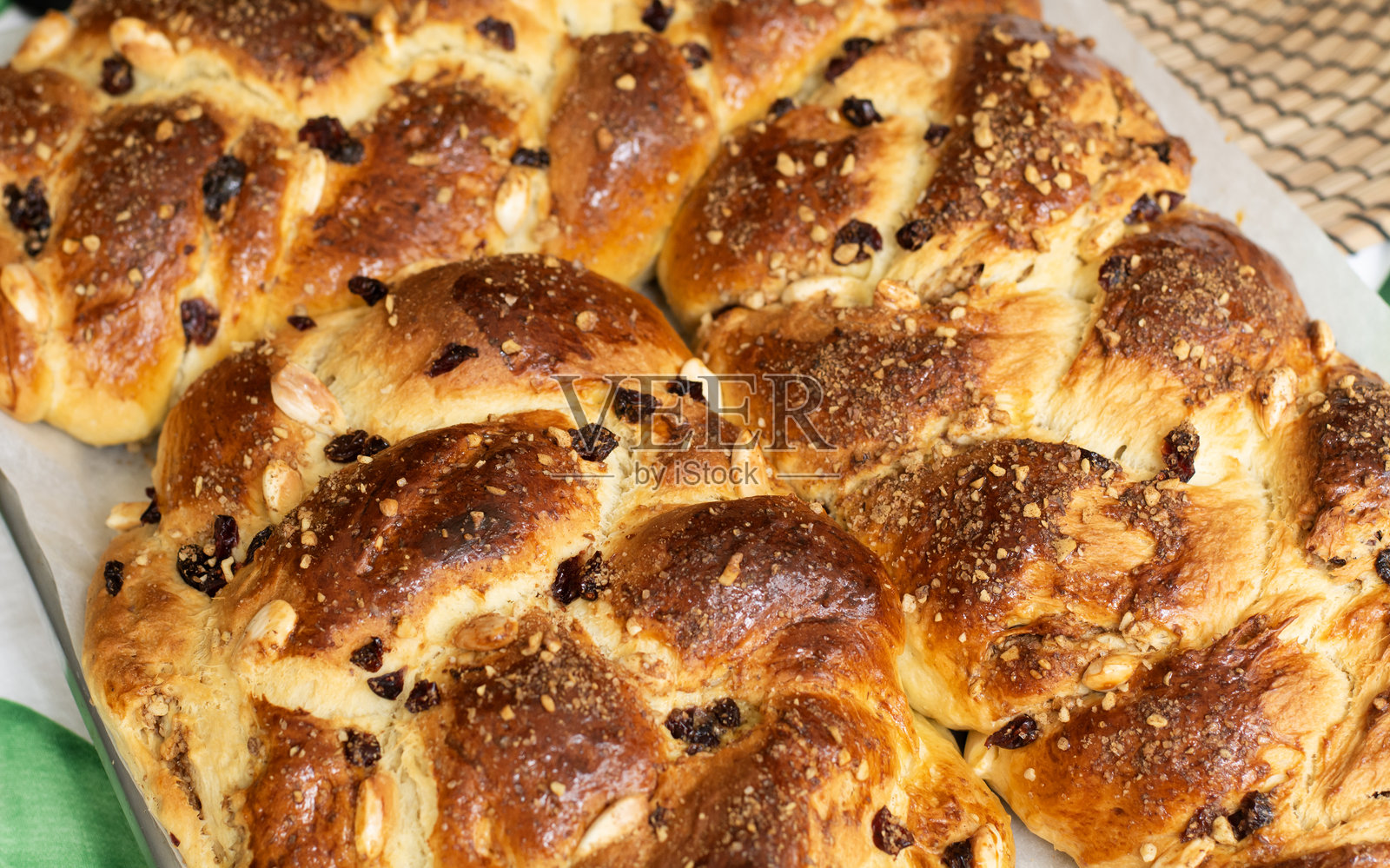 自制保加利亚复活节面包照片摄影图片