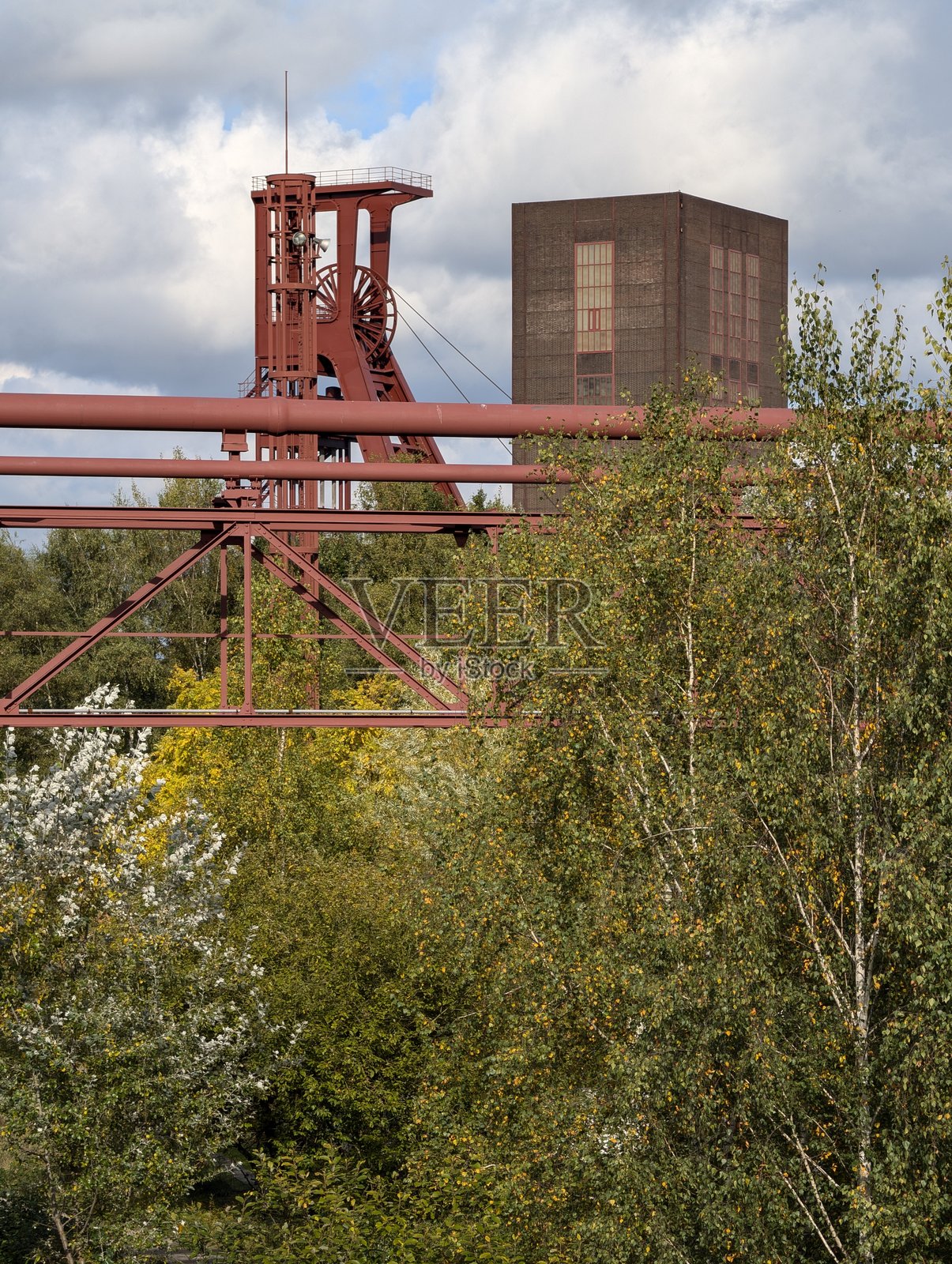 电梯井照片摄影图片