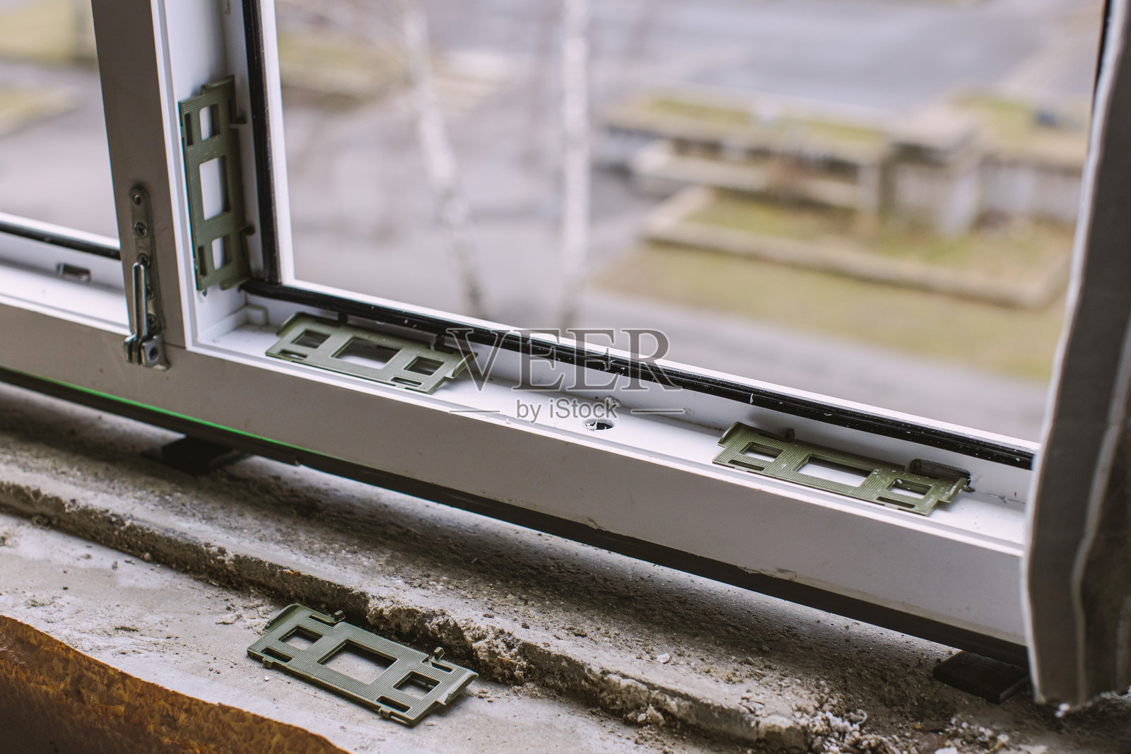 新塑料窗户安装照片摄影图片