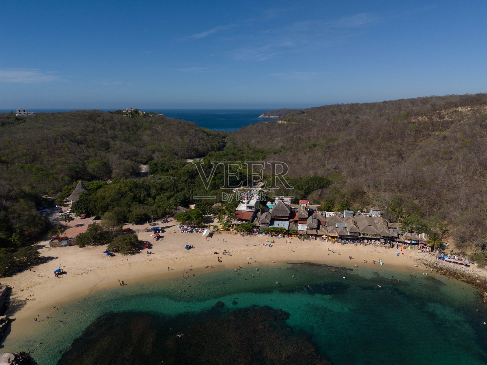 墨西哥瓦哈卡海岸华图尔科的海滩空中摄影照片摄影图片
