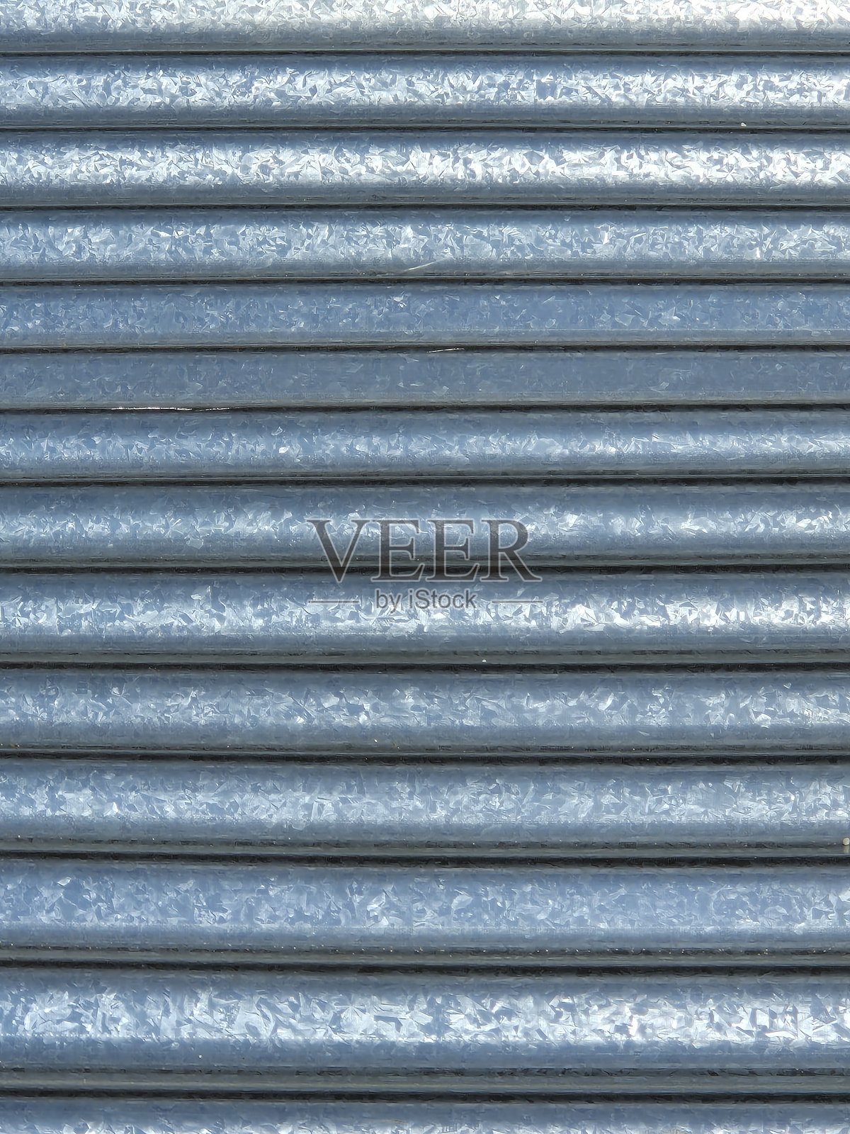 建筑工地上的波纹铁皮板照片摄影图片