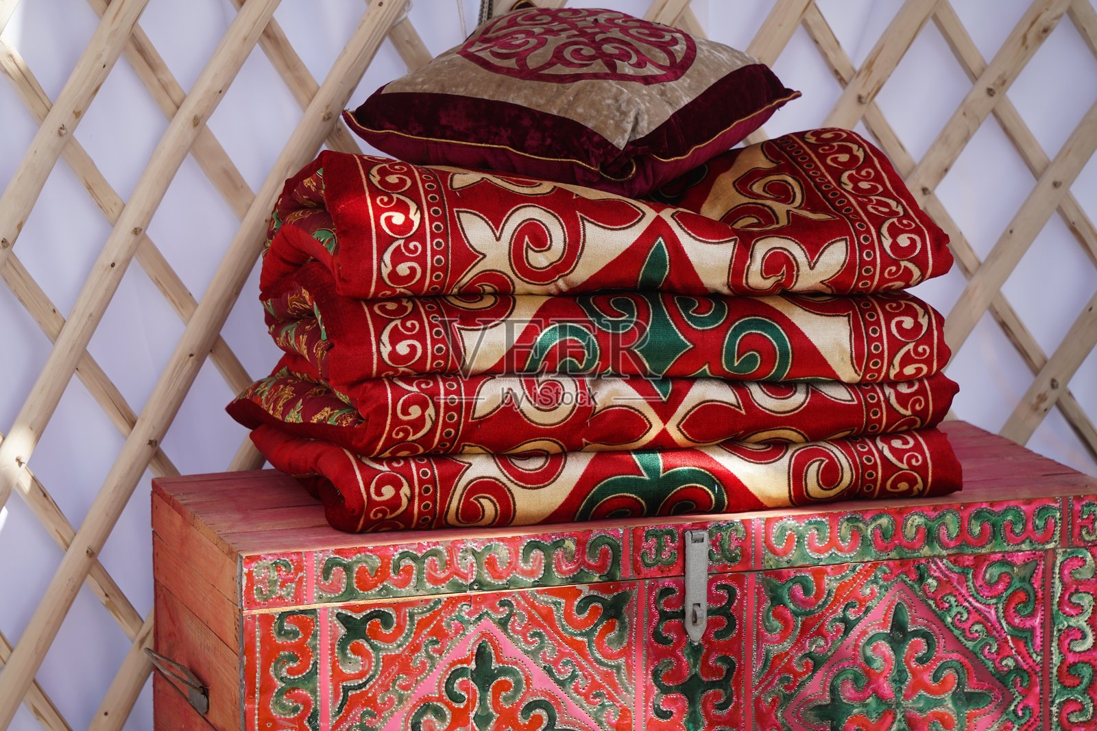 春季节日是诺鲁孜节。照片摄影图片