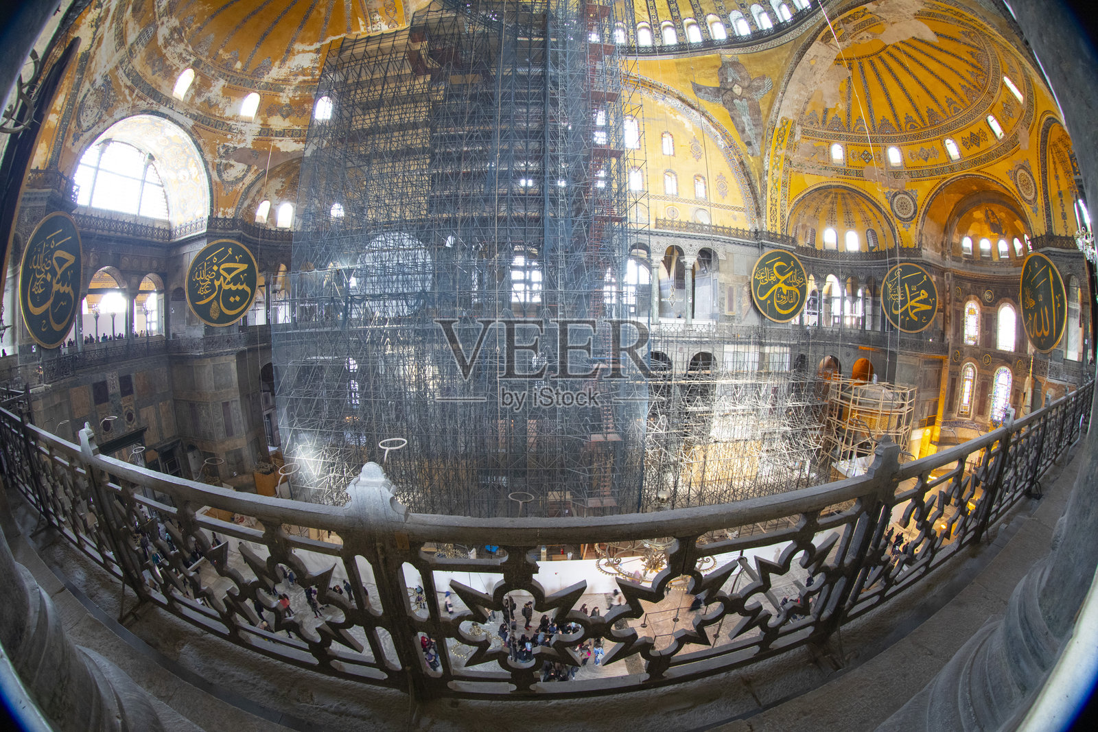 圣索非亚大教堂，被认为是世界第八大奇迹，目前作为清真寺使用。照片摄影图片