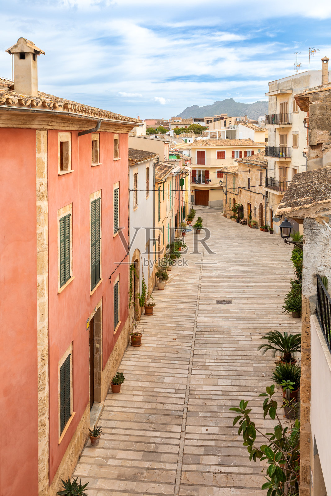 马洛卡阿尔库迪亚的小巷照片摄影图片