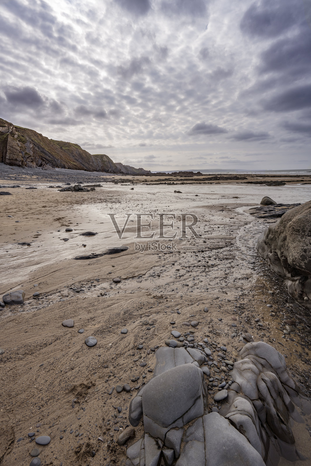 诺斯科特海口的岩石沙滩在低潮时照片摄影图片