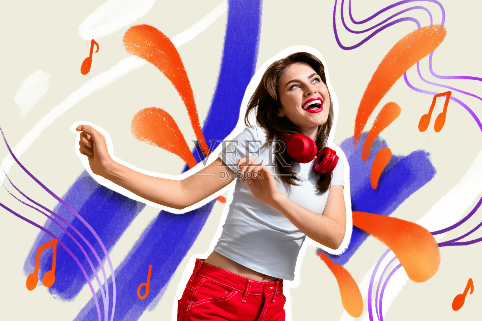 创意拼贴图，年轻快乐的女性在派对俱乐部享受舞蹈，佩戴耳机，沉浸在音乐中，背景为绘画风格。照片摄影图片