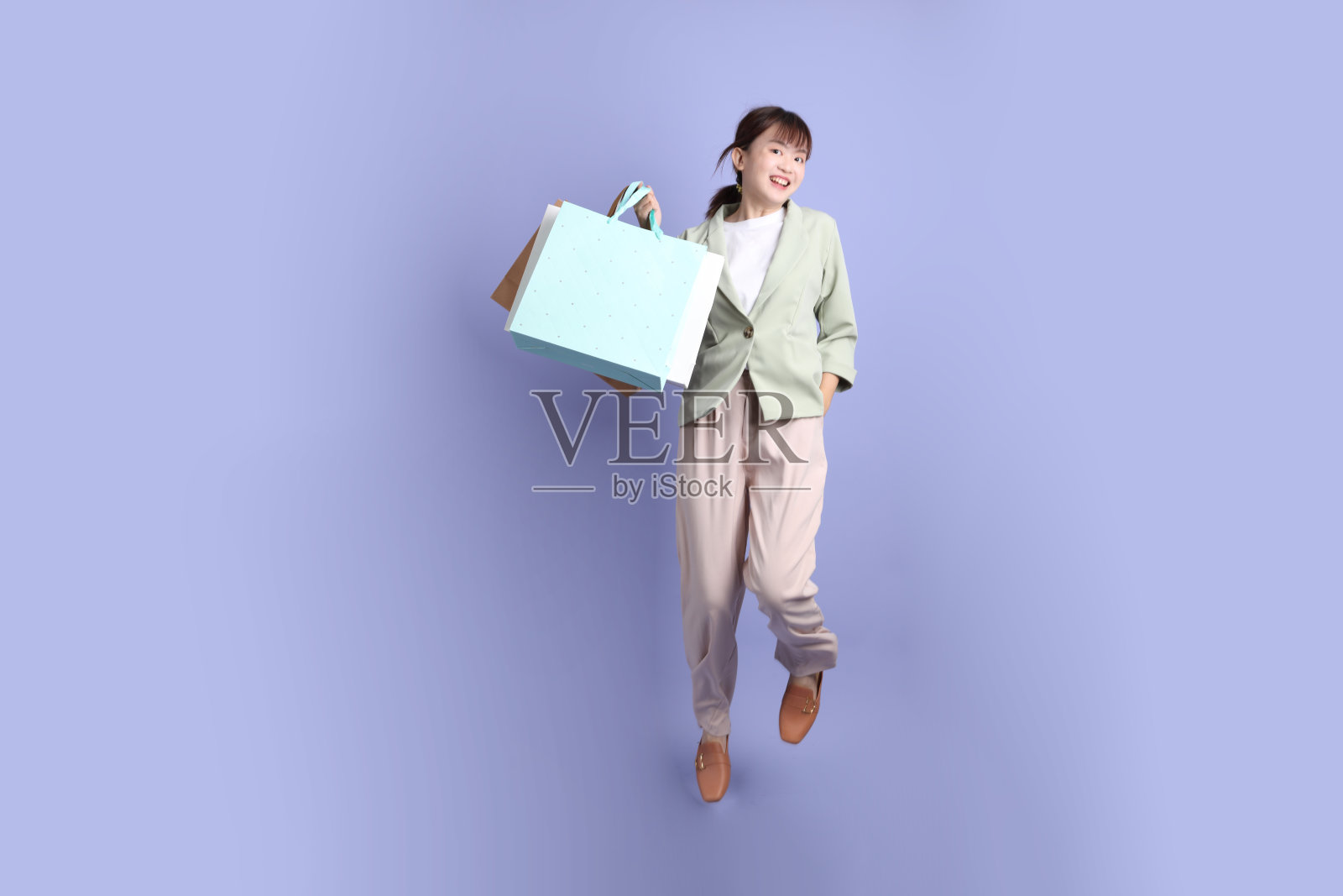 20多岁的亚洲女商人照片摄影图片