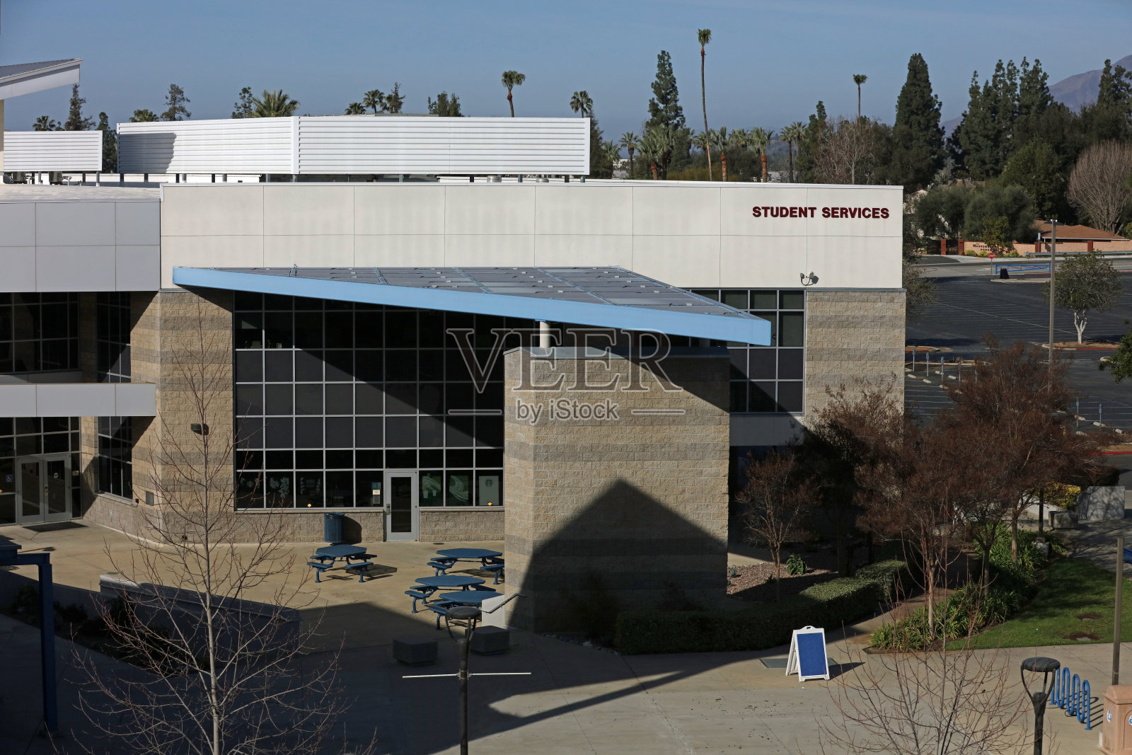 学生服务照片摄影图片