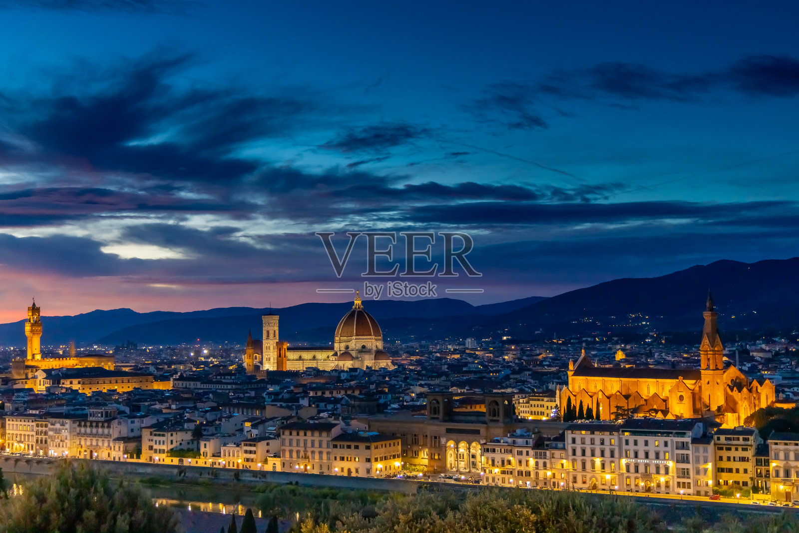 佛罗伦萨的旅游景点和古老历史意大利城市的建筑照片摄影图片