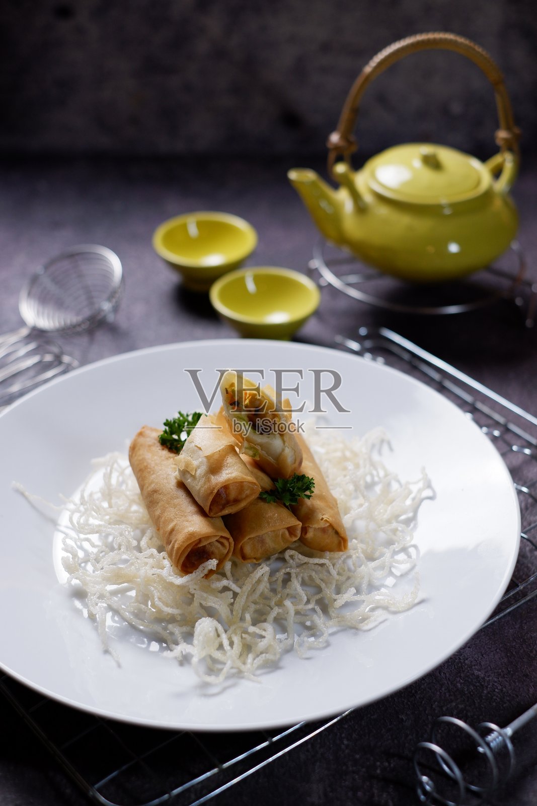 蔬菜春卷或称为罗米亚春卷照片摄影图片