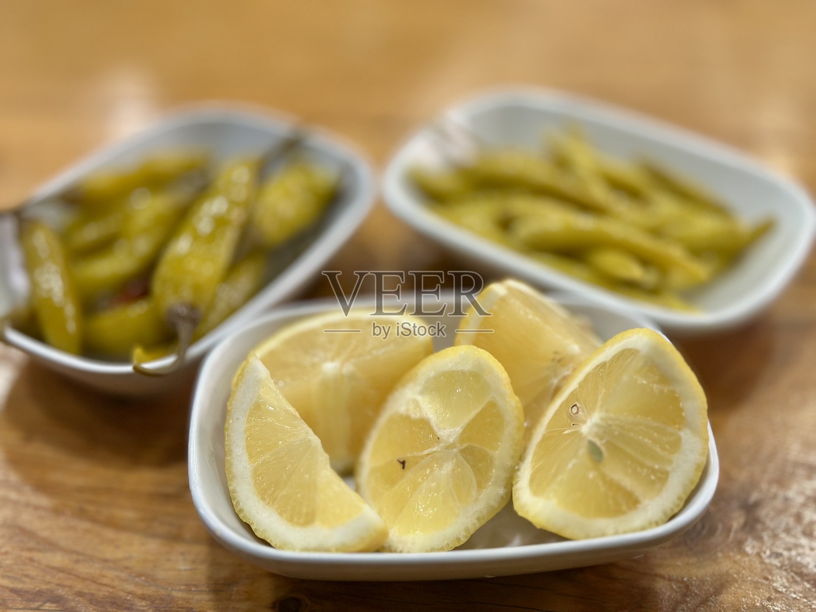 柠檬和胡椒照片摄影图片