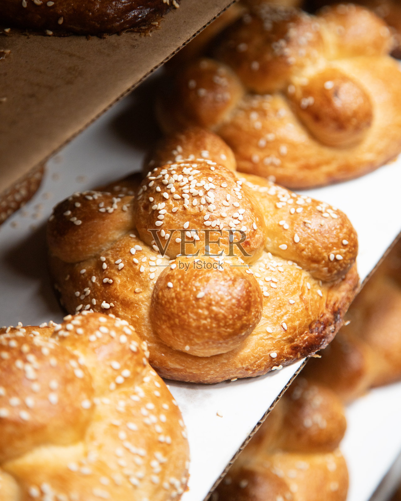 墨西哥传统的亡灵节面包，适用于瓦哈卡地区的亡灵节庆祝活动。照片摄影图片