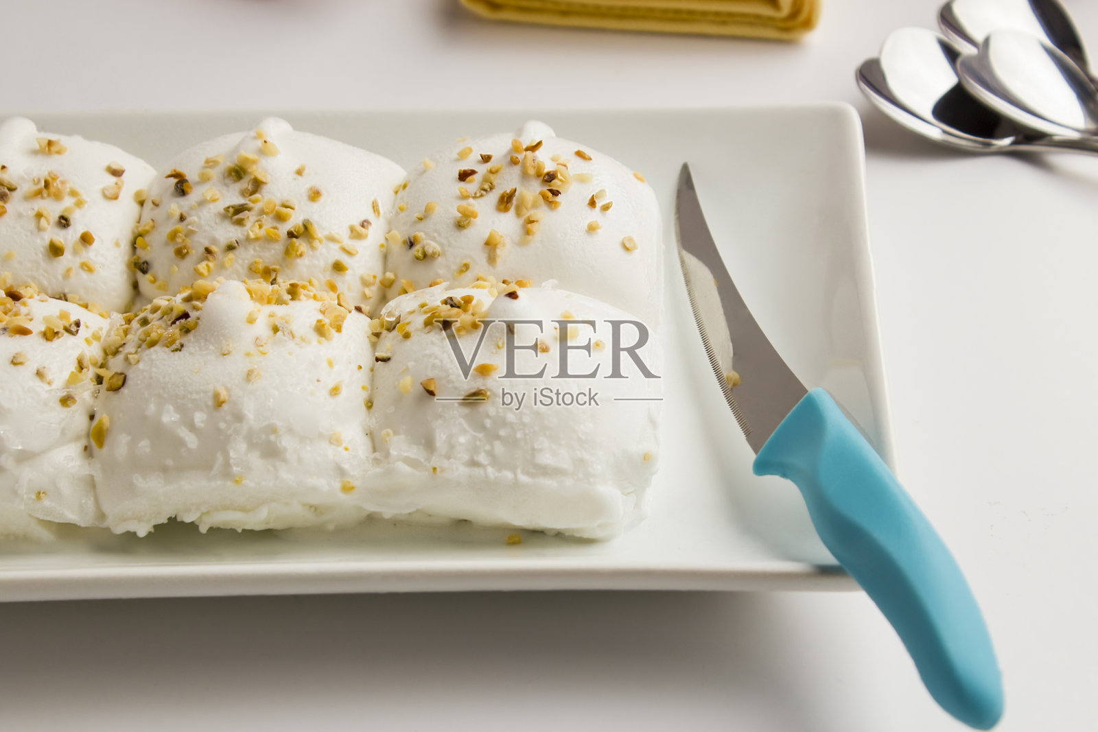 马拉斯土耳其香草冰淇淋与刀子照片摄影图片