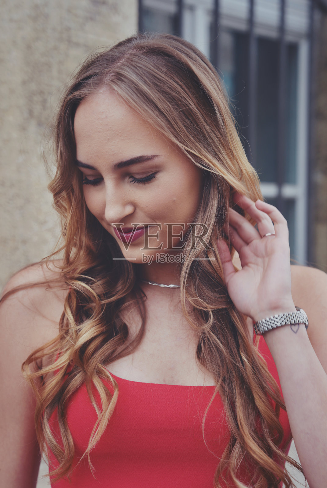 年轻女性的肖像照片摄影图片