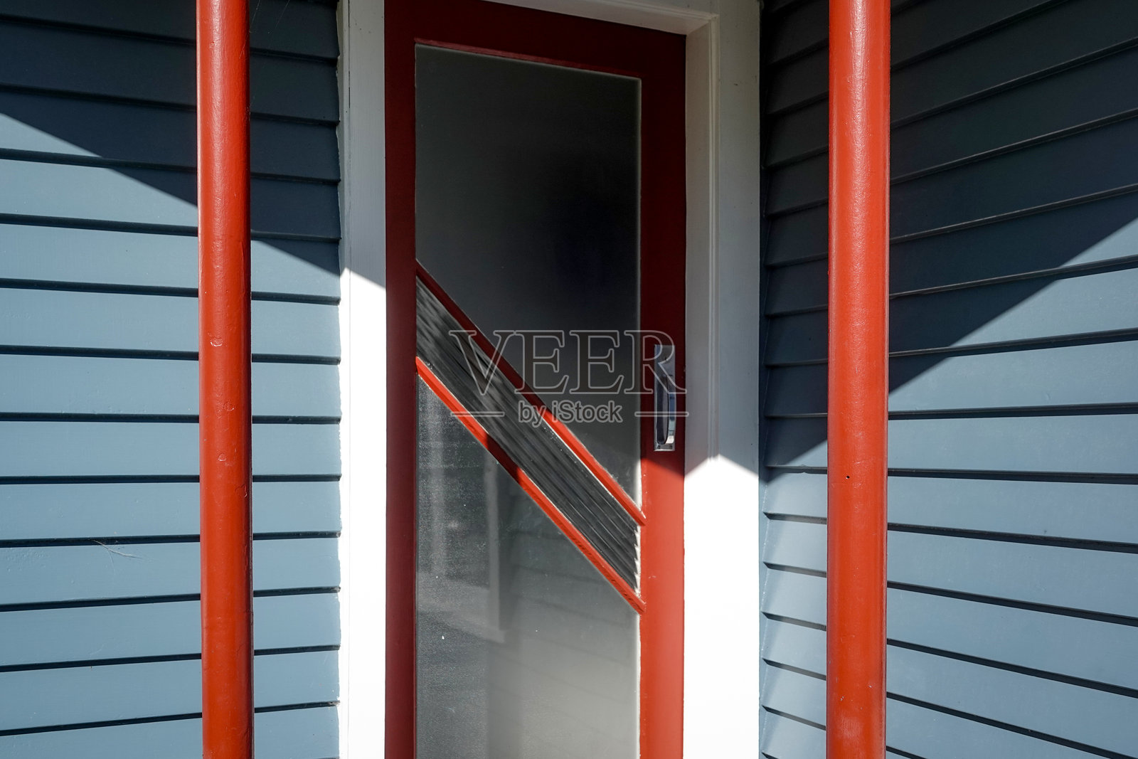 红色的门照片摄影图片