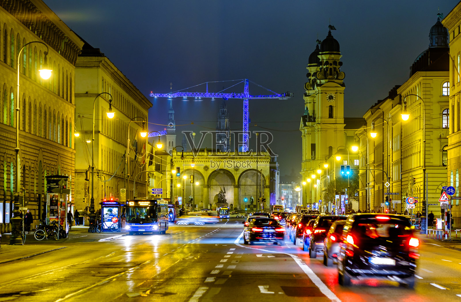 慕尼黑著名的剧院教堂照片摄影图片