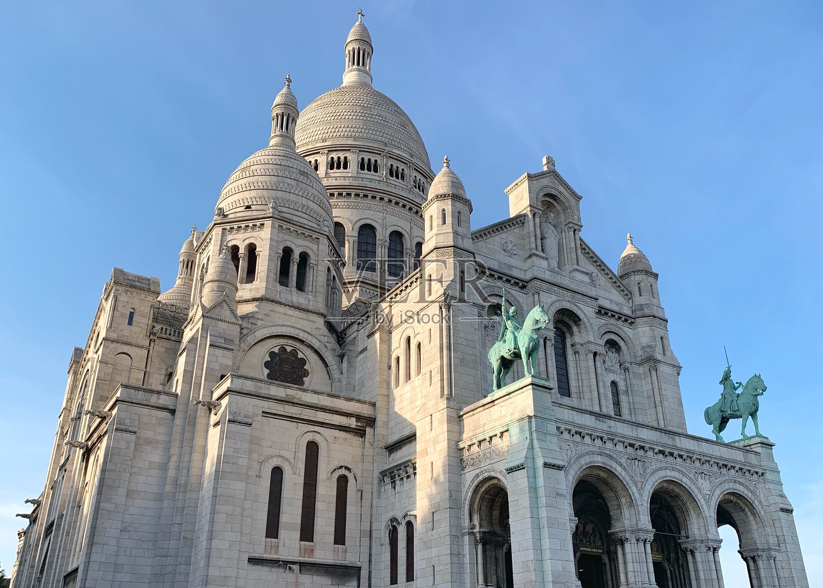 蒙马特的圣心大教堂照片摄影图片