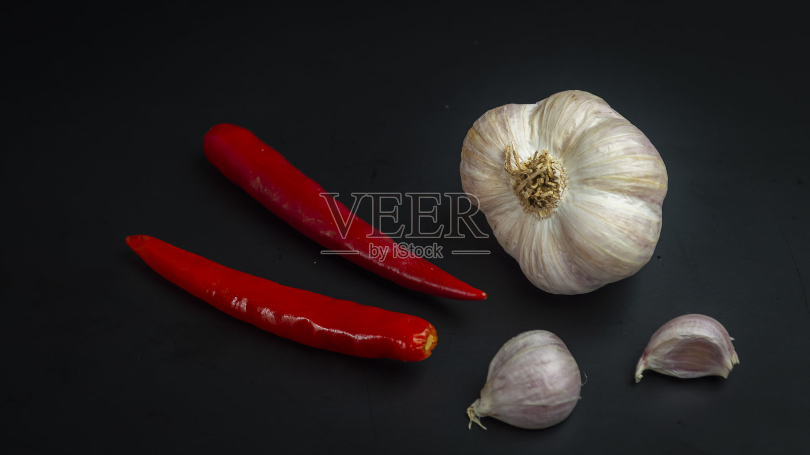 红辣椒和大蒜照片摄影图片