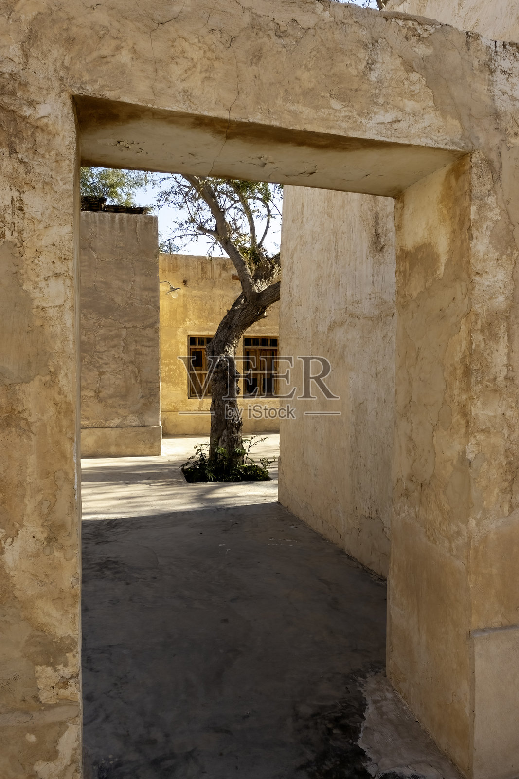 瓦克拉市场的古老建筑风格。卡塔尔瓦克拉传统市场照片摄影图片