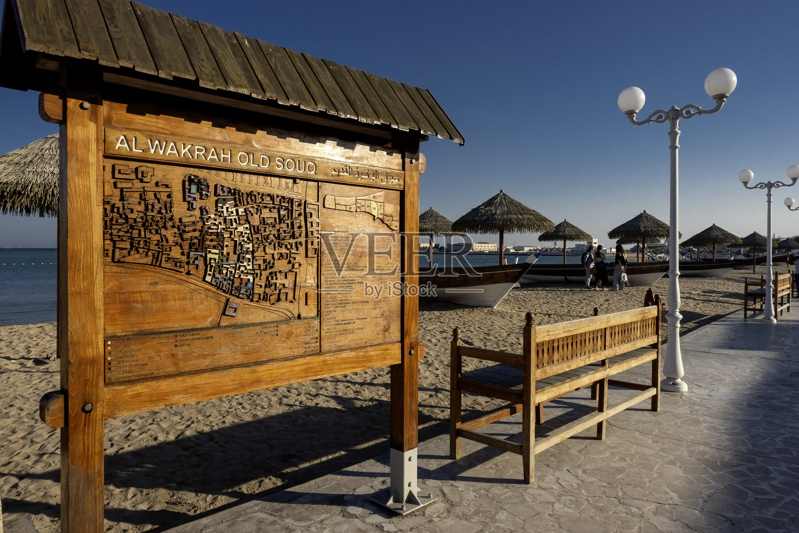 瓦克拉市场的古老建筑风格。卡塔尔瓦克拉传统市场照片摄影图片