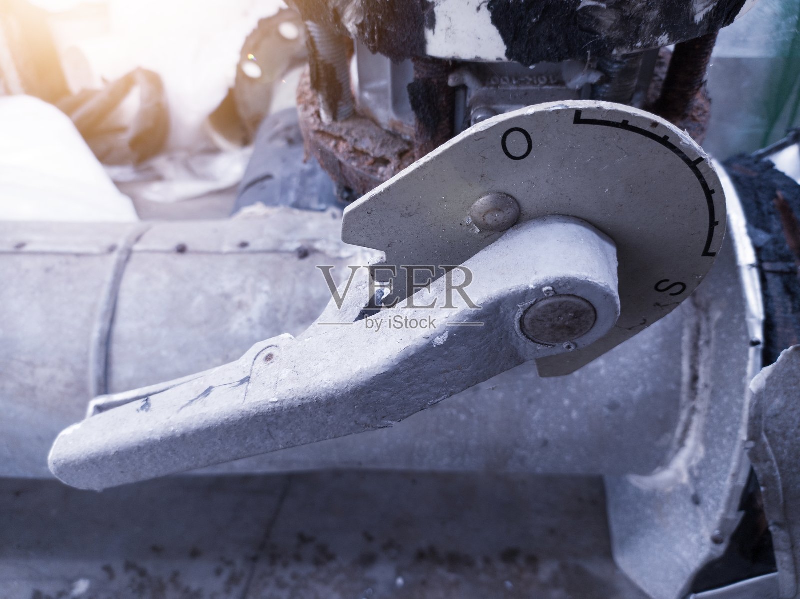 工业管道系统用水闸阀。照片摄影图片