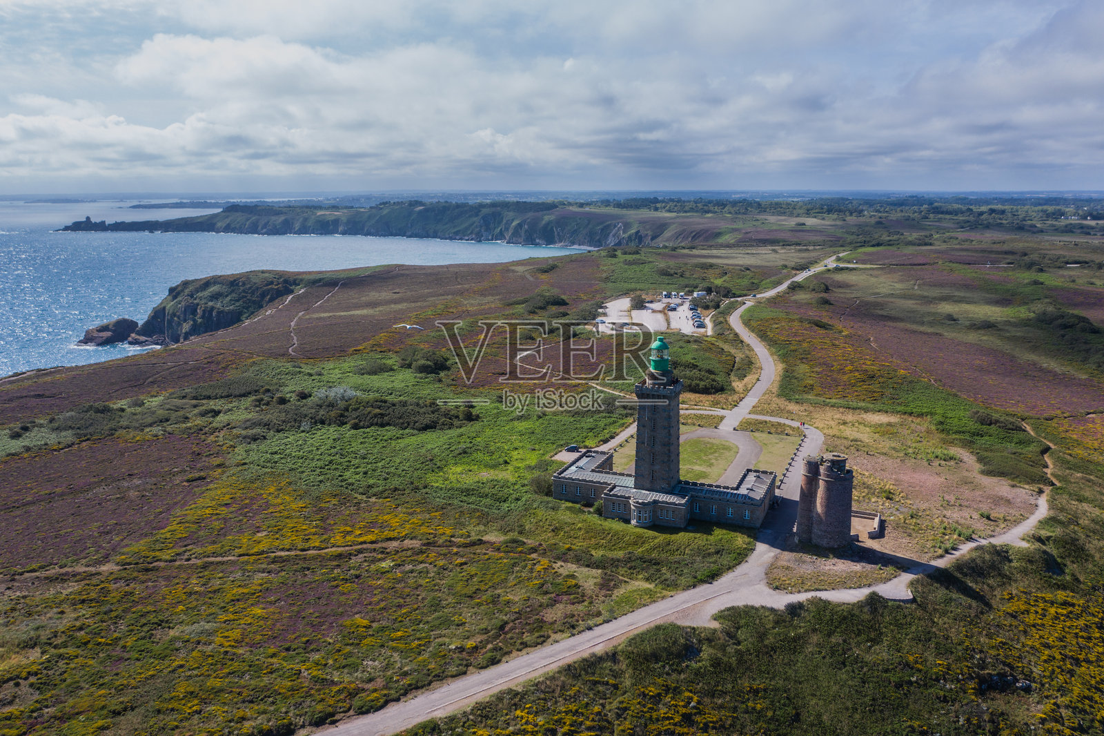 布列塔尼地区科特迪瓦尔省的弗雷尔角鸟瞰图照片摄影图片