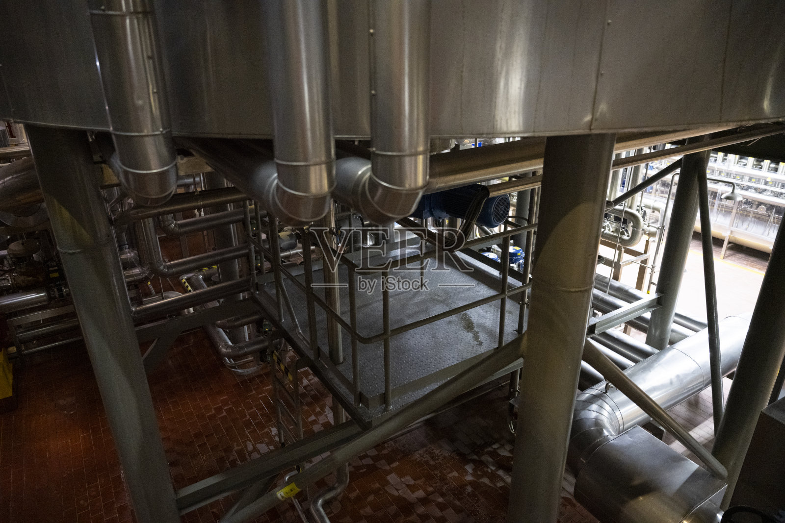 啤酒生产车间照片摄影图片