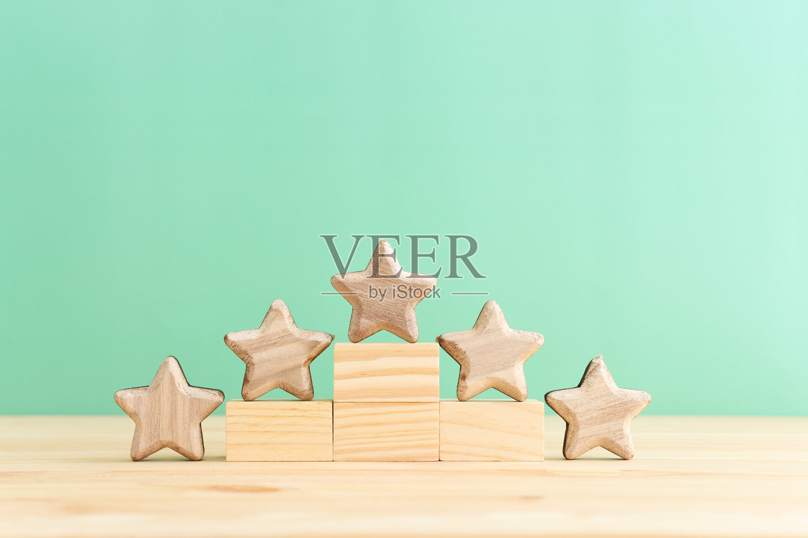 五星评级的概念图。质量和客户满意度的理念。照片摄影图片