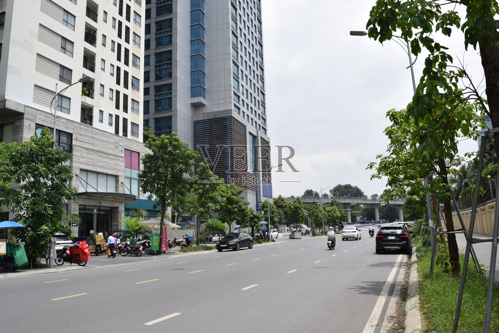 越南河内高街地铁站附近的城市景观照片摄影图片