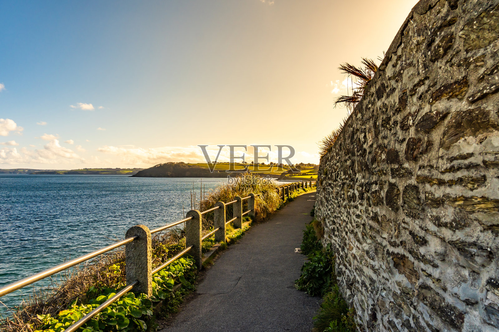 法尔茅斯的西南海岸小径照片摄影图片