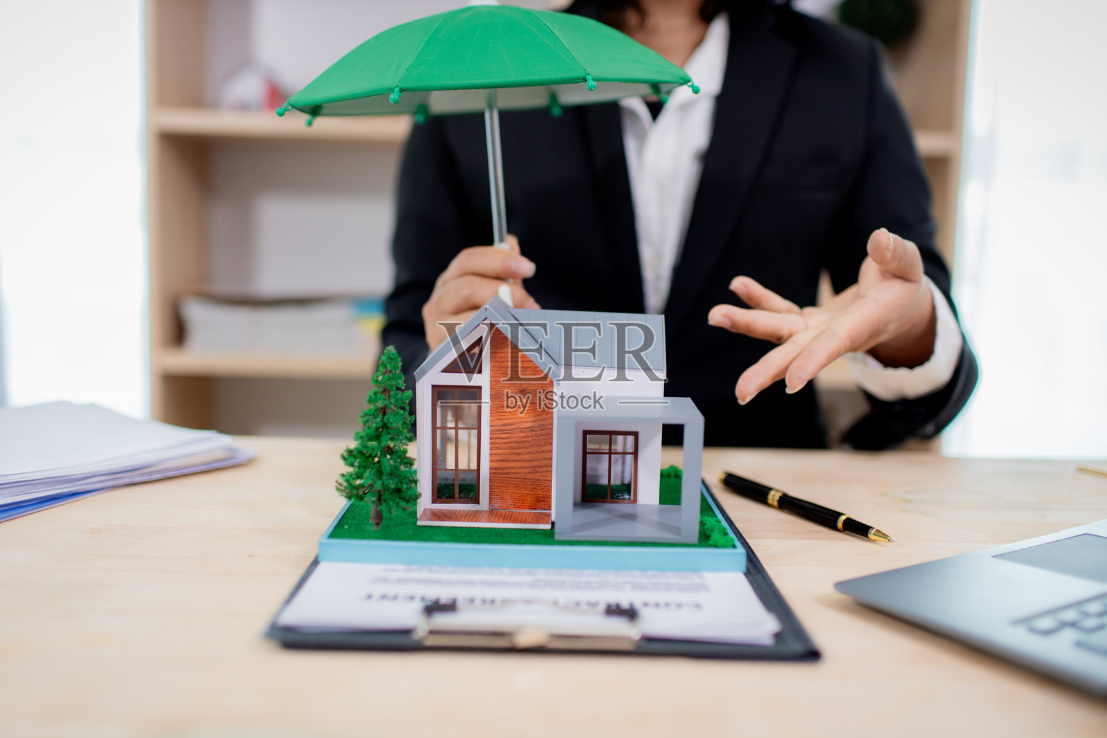 家庭保修与安全保障照片摄影图片