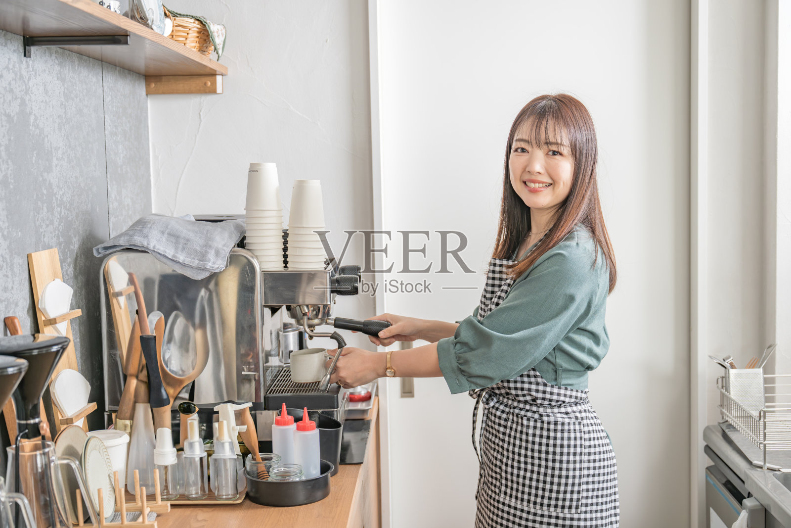 咖啡馆工作人员照片摄影图片