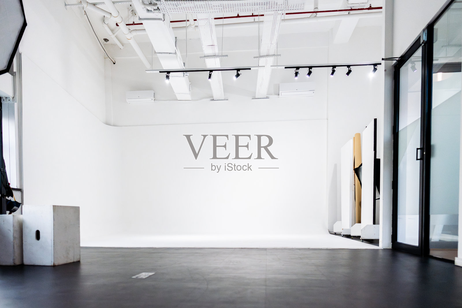 空荡荡的摄影工作室照片摄影图片