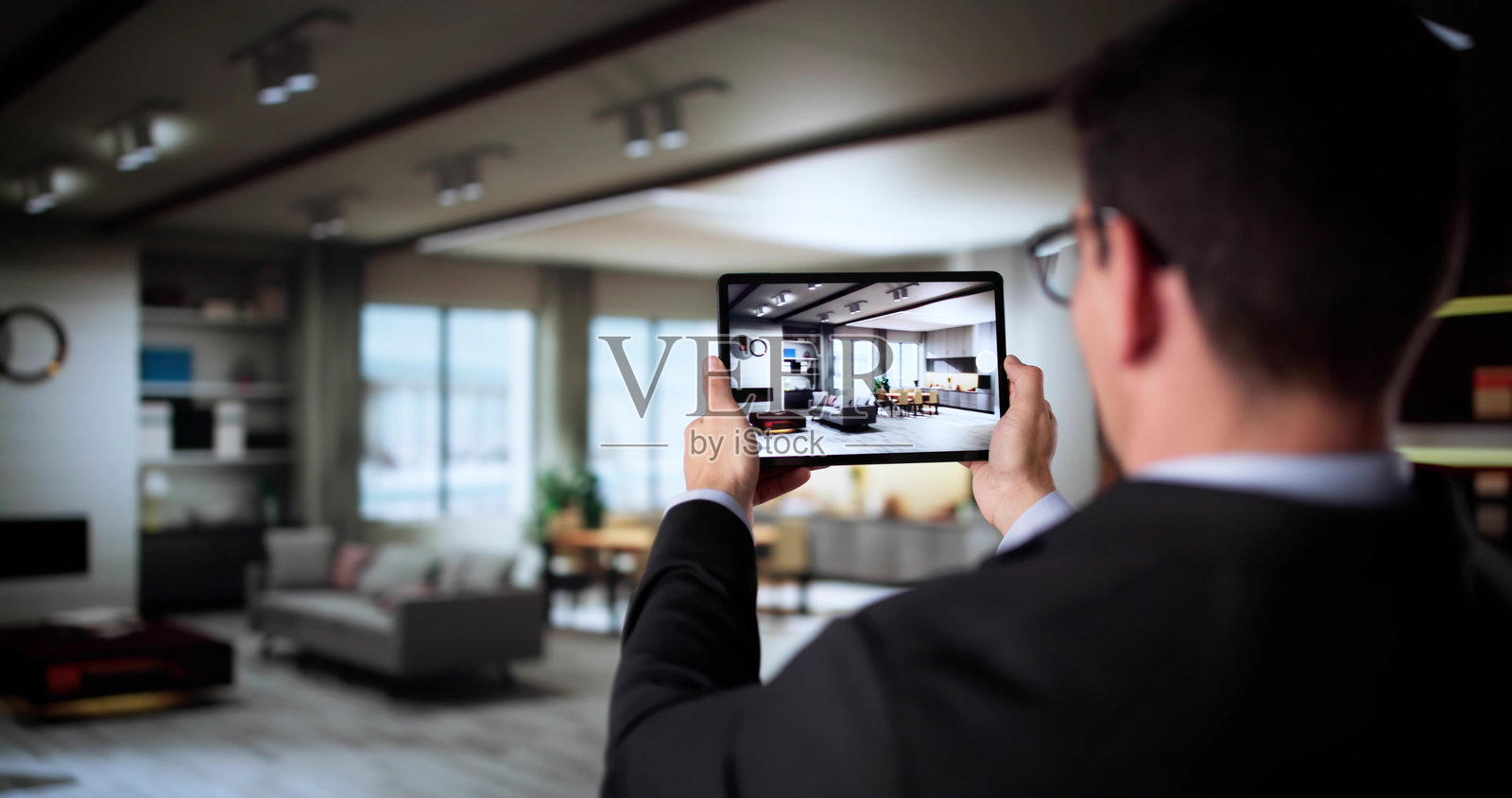 虚拟房地产房屋视频会议照片摄影图片