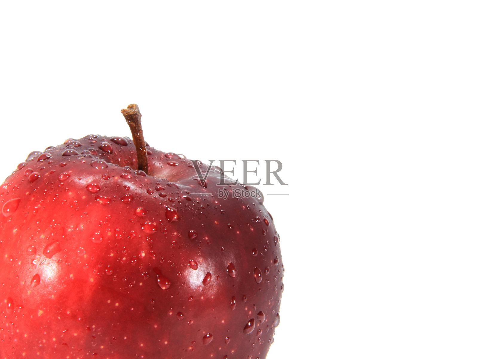 1个红苹果，带蒸汽，孤立在白色背景上，带有抠图路径。照片摄影图片