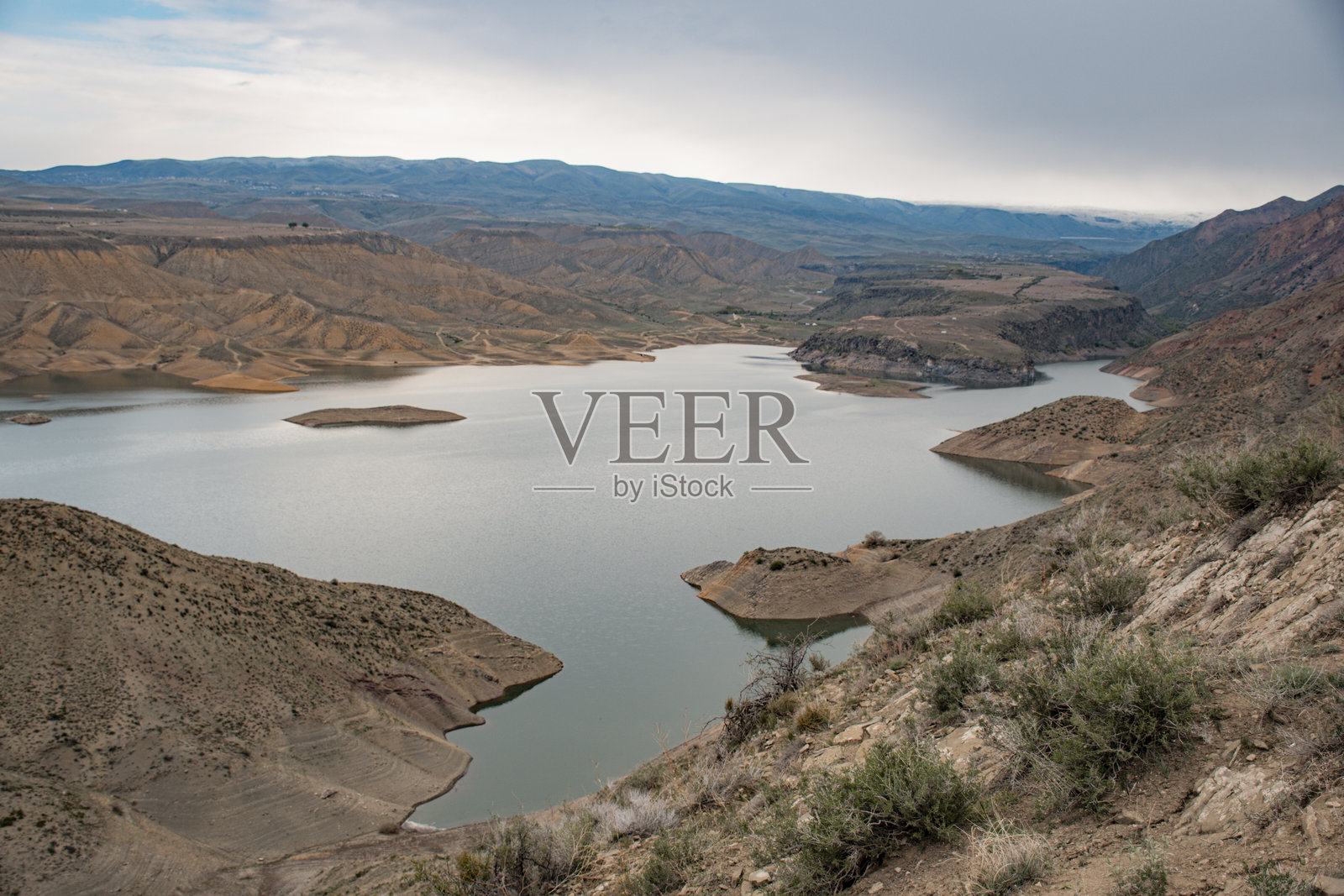 春季美丽的峡谷徒步旅行照片摄影图片
