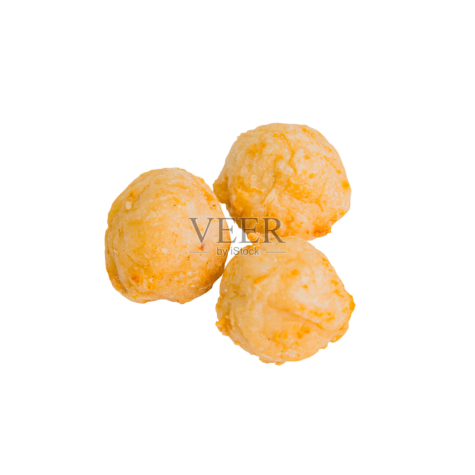 日式章鱼小丸子，金黄色外皮，整齐排列的小团体，孤立在白色背景上，呈现干净的效果。照片摄影图片