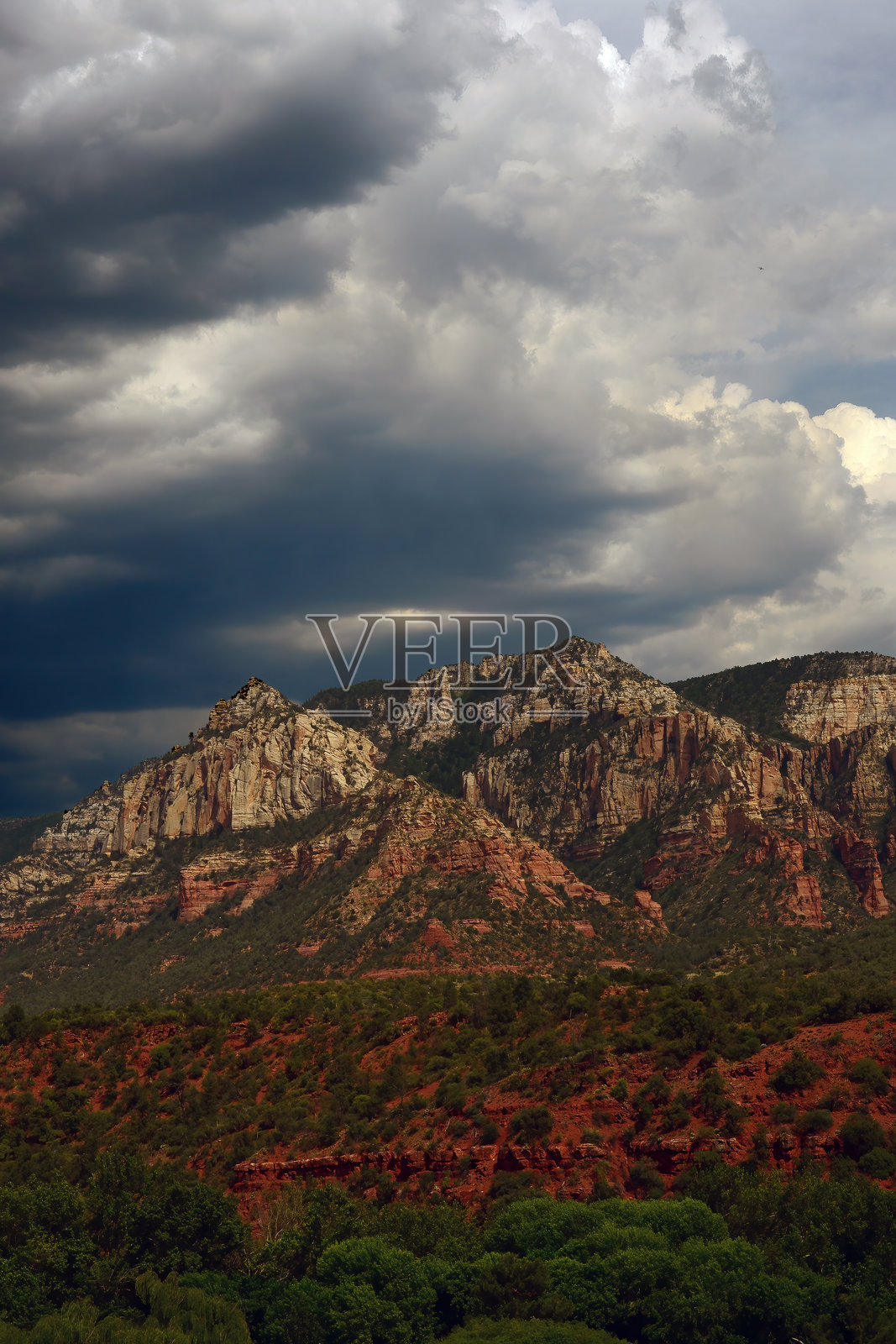 亚利桑那州塞多纳周围的红岩乡村照片摄影图片
