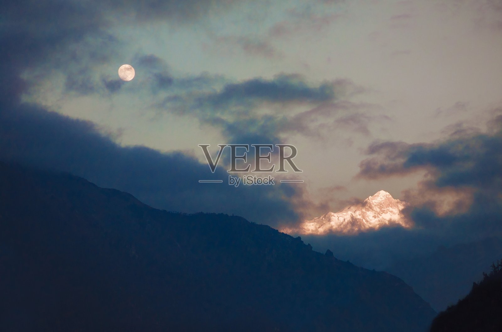 喜马拉雅山脉，尼泊尔照片摄影图片