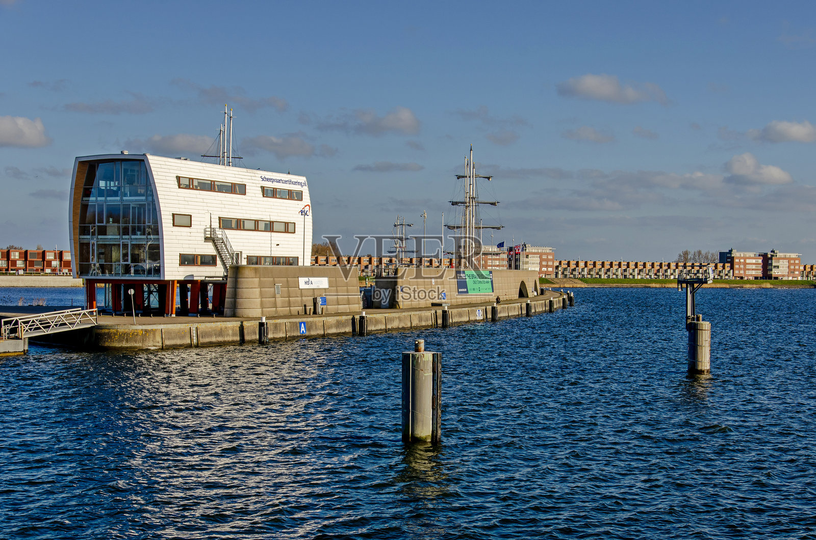 莱利斯塔德港口建筑照片摄影图片