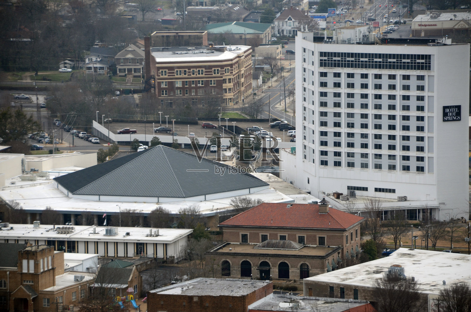 热泉市中心照片摄影图片