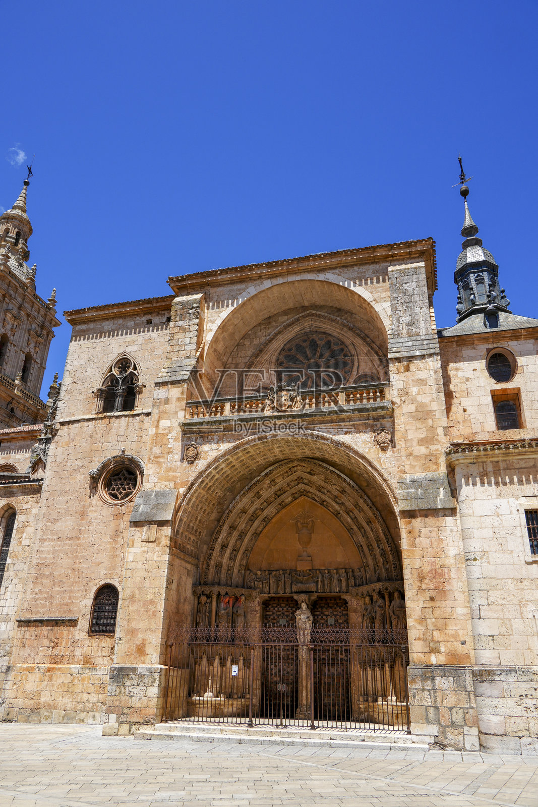 西班牙索里亚省的布尔戈德奥斯马照片摄影图片