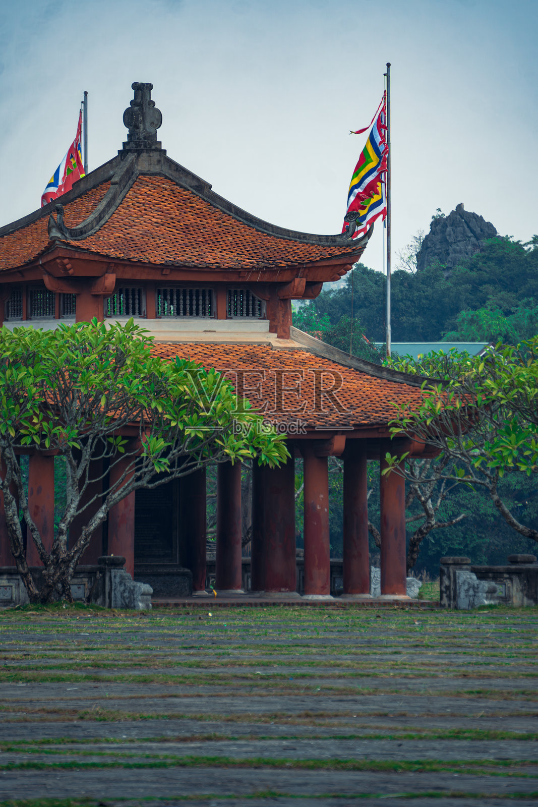 华卢古都内的亭子照片摄影图片