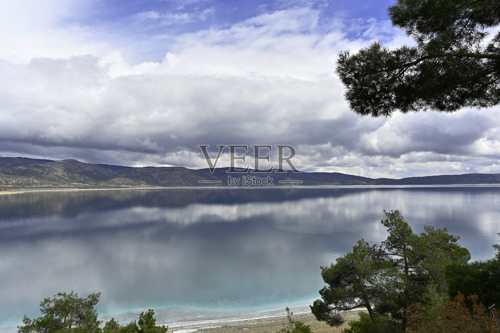 萨尔达湖照片摄影图片